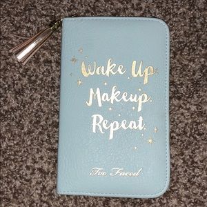 Too Faced Limited Edition Travel Palette Holder
